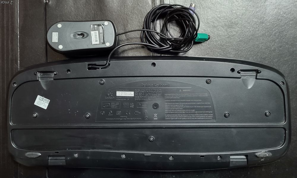 Vând tastatura"Logitech"+mouse