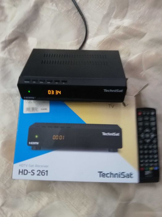 Receiver satelit