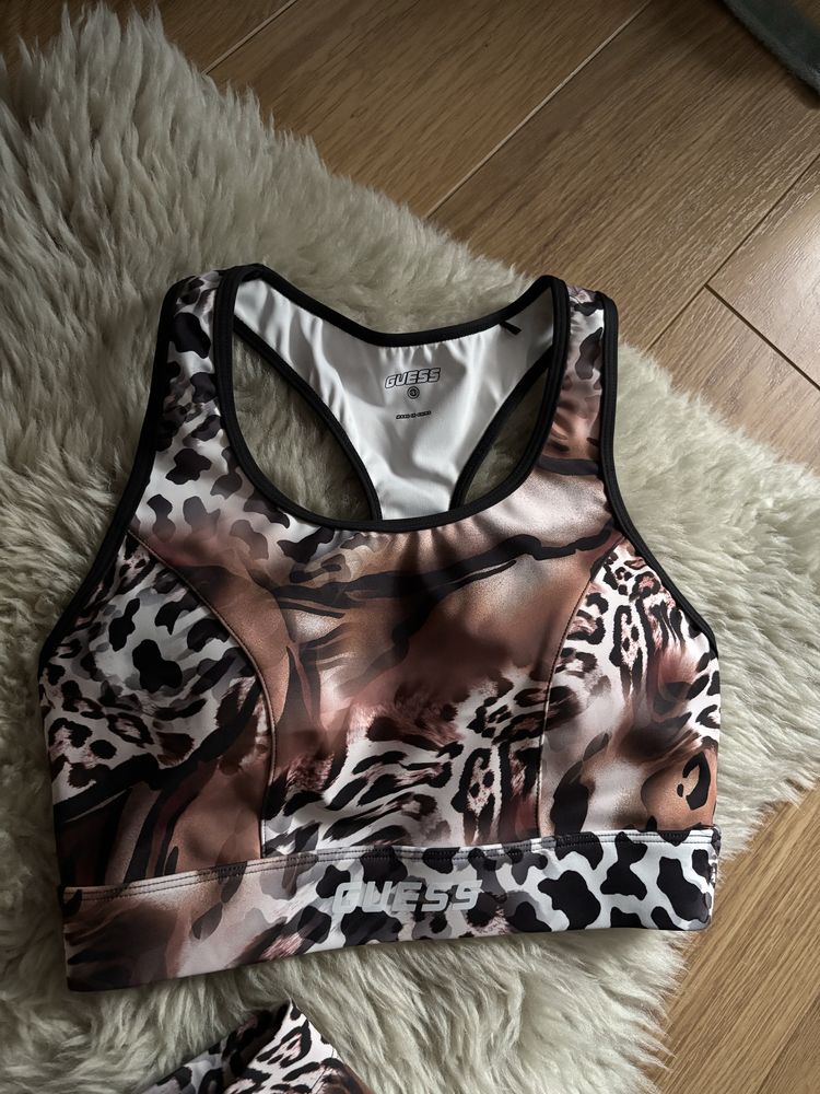 Спортен комплект Guess