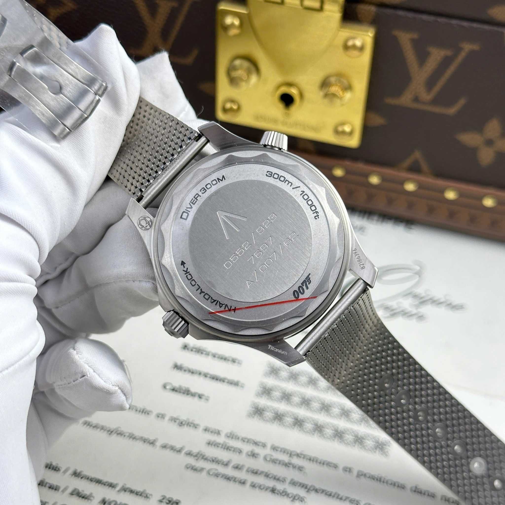 Omega seamaster diver 300m titanium 007