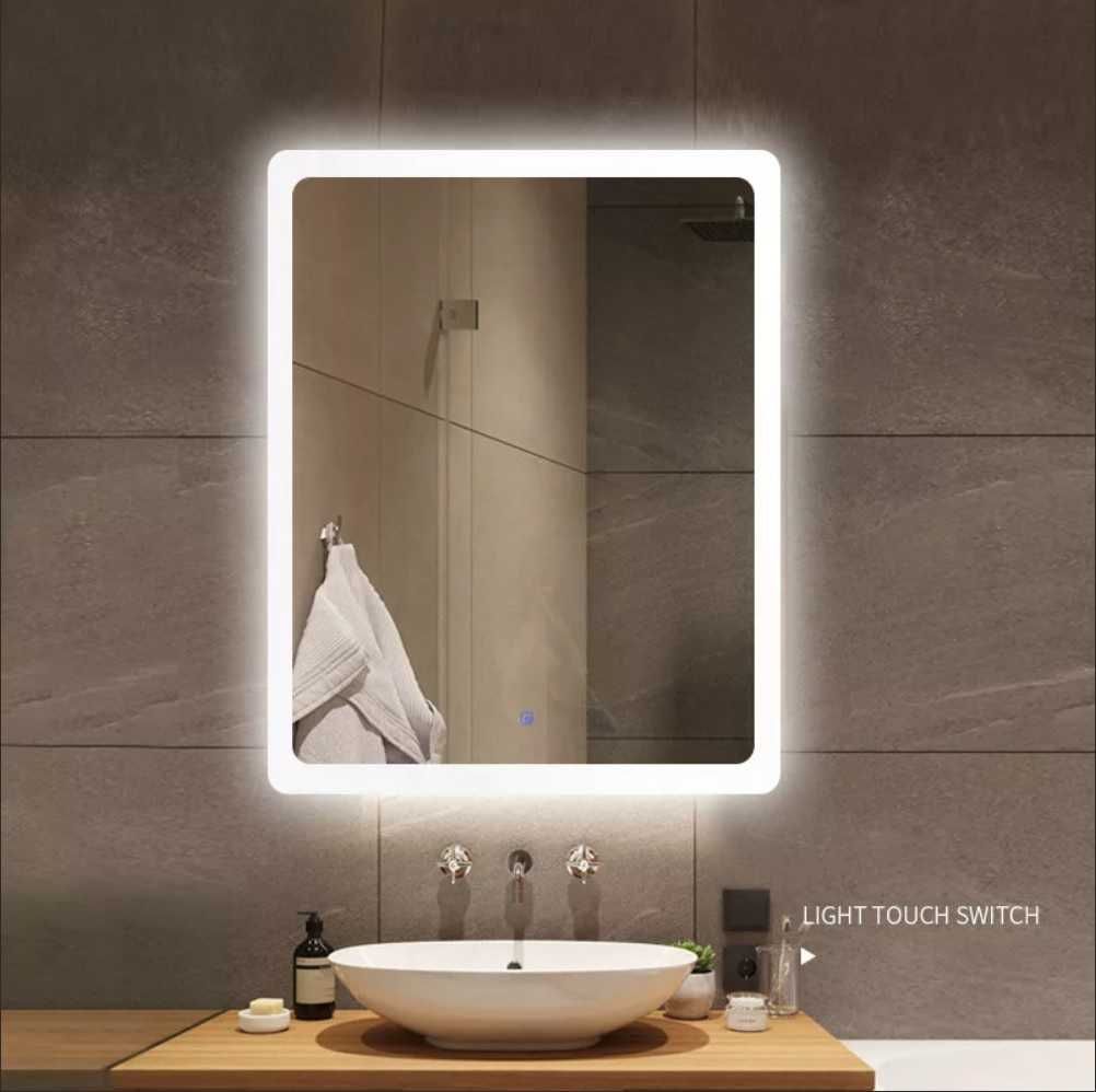Зеркало с подсветкой. Настенное зеркало в ванную.