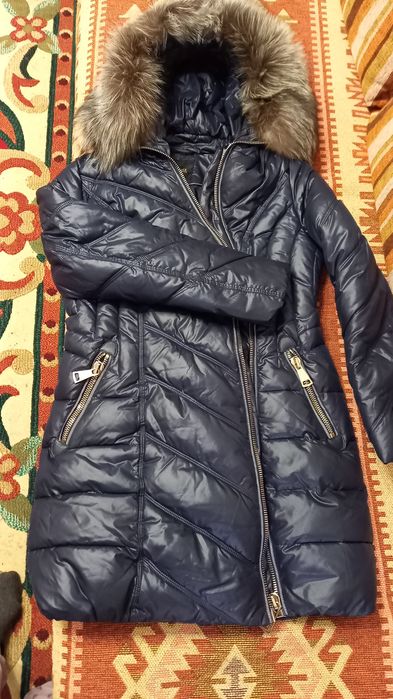 Полу пальто и пуховики зима