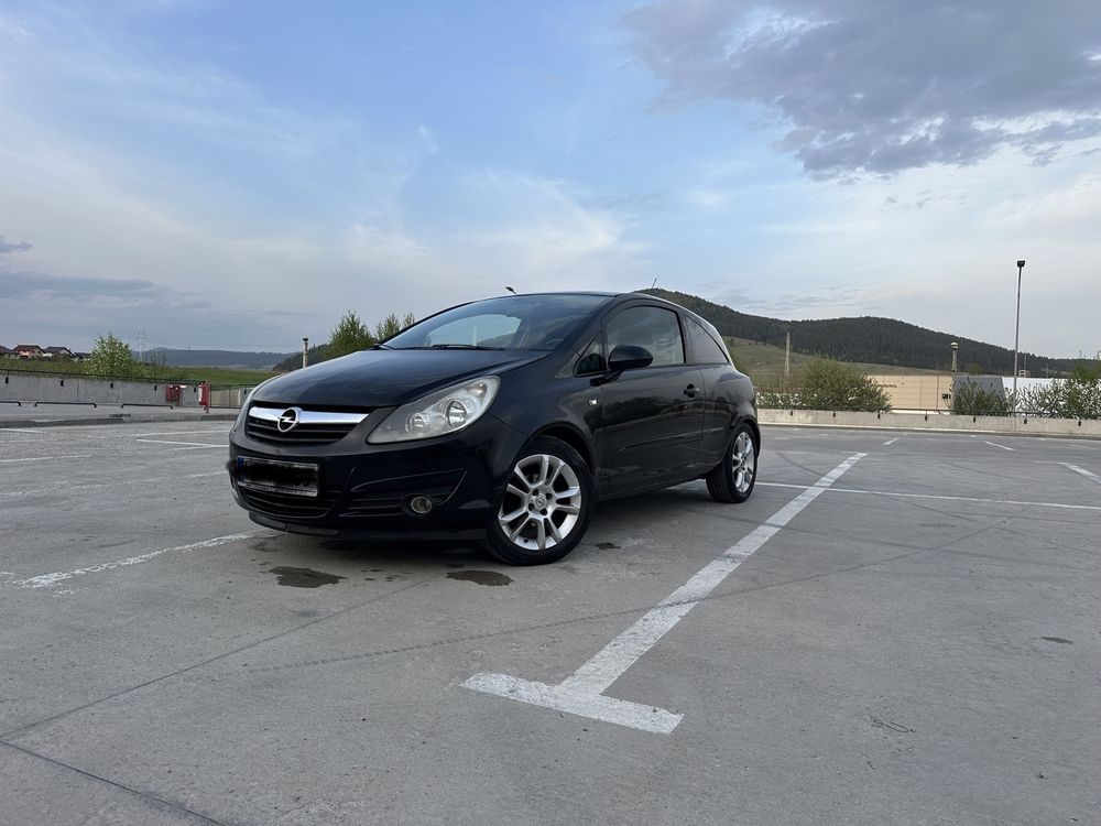Opel Corsa d || 1.2 benzinā