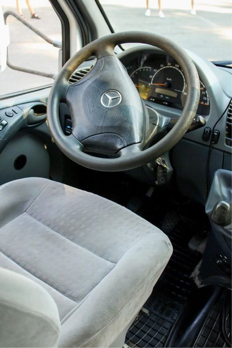 Mercedes Platformă.