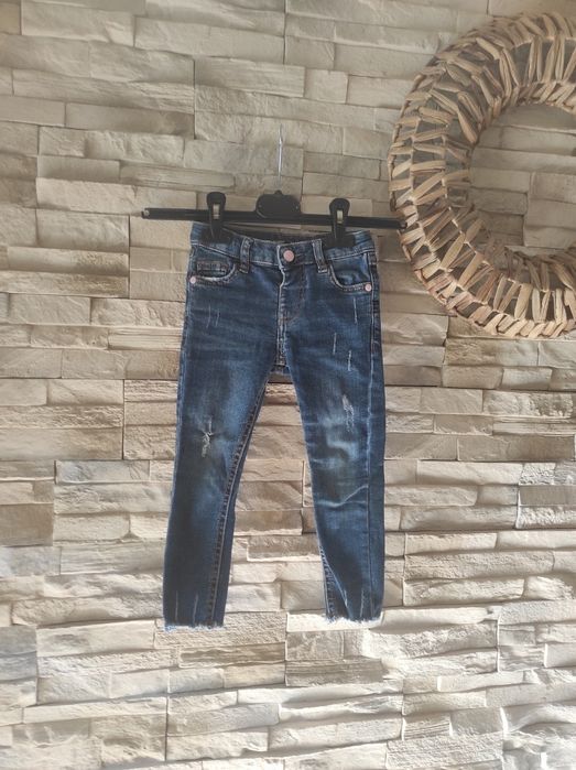 Hăinuțe bebe și ghetuțe