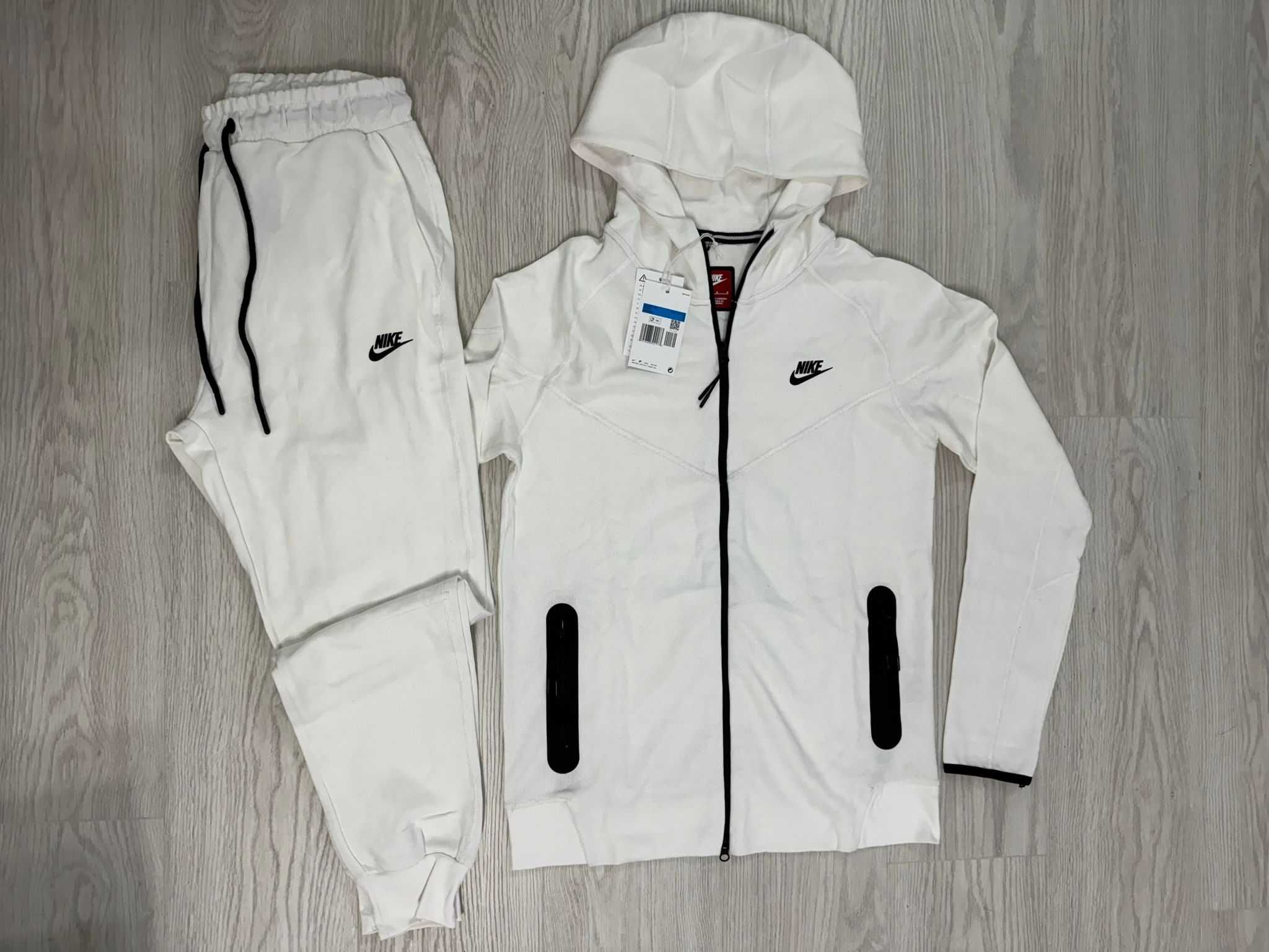 Trening Nike Tech Fleece Model NOU l Compleu Baieti / Barbati / Unisex