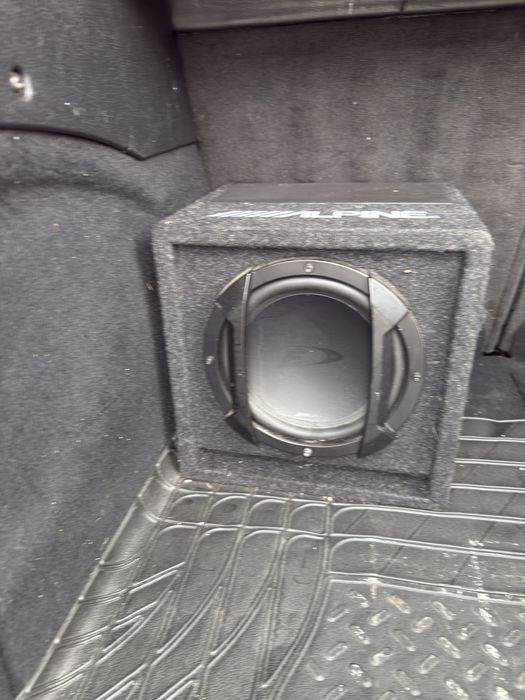 Alpine SWE-815 субуфер с усилвател 20см