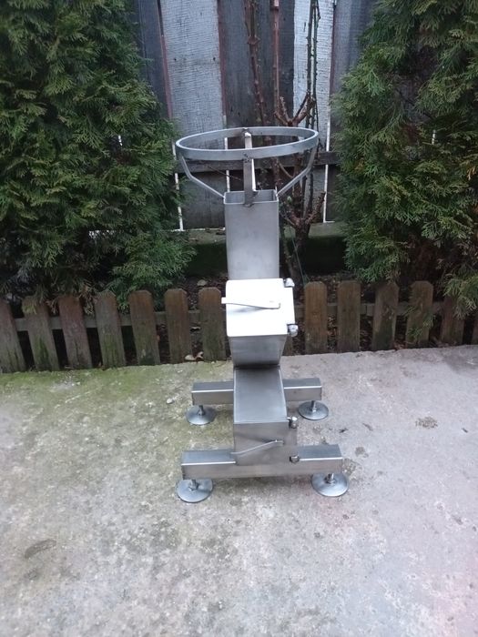 Soba racheta inox in totalitate 100x100x4mm si 150x150x4mm