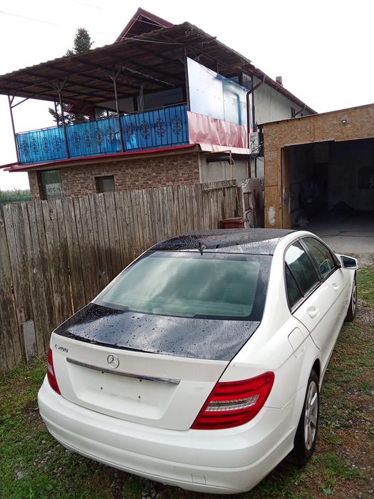 Vând complet functionabil bine pt piese curata interior exterior cu