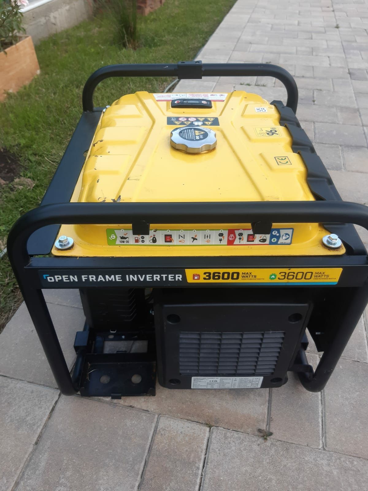 Generator inverter hibrid pe GPL SI BENZINĂ ,,Champion "