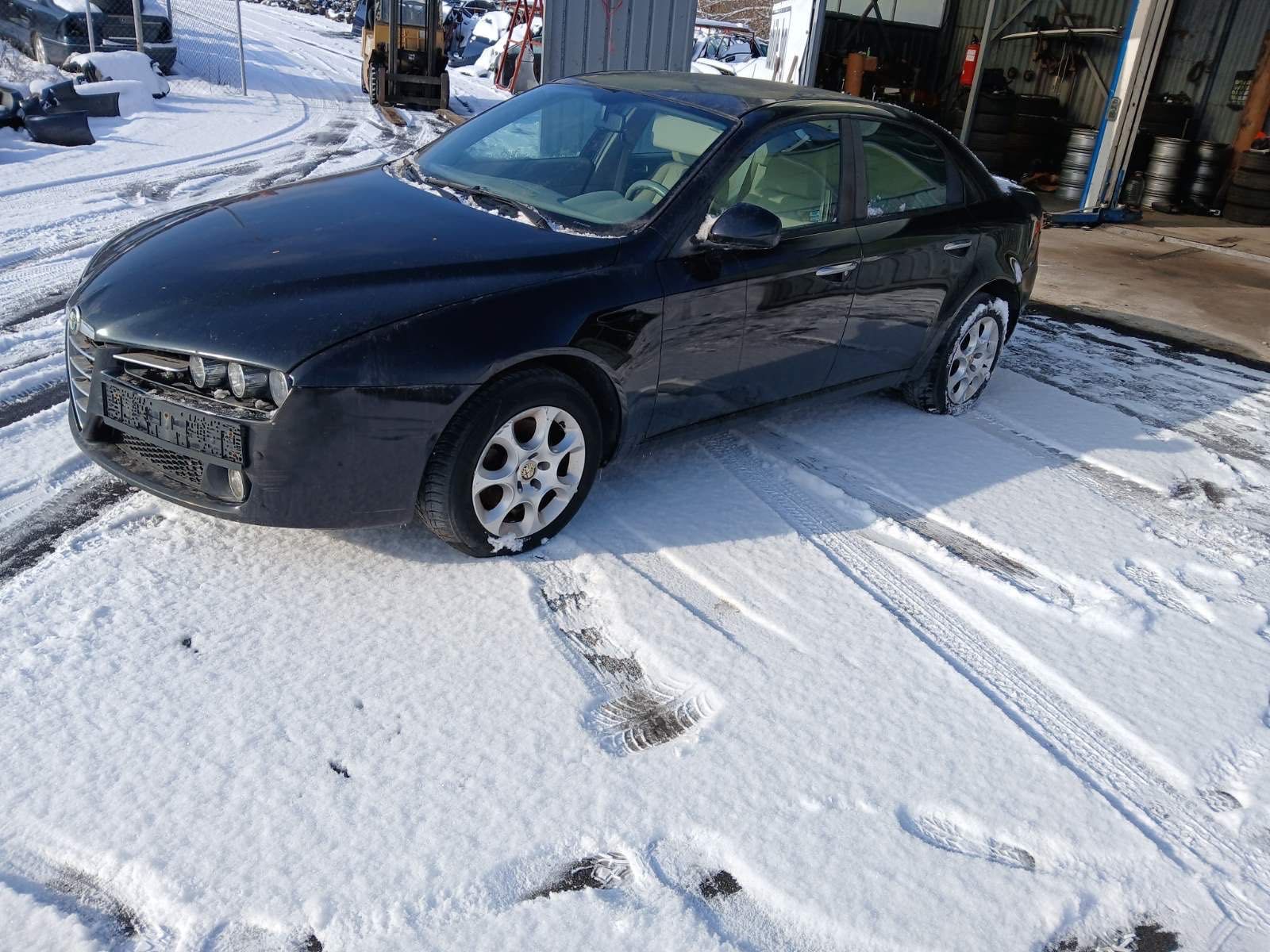 Alfa Romeo 159 1.9 JTD 16V НА ЧАСТИ