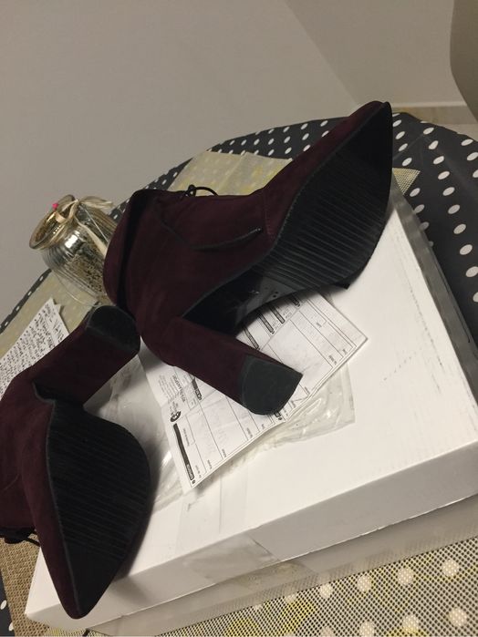 Botine din piele realizate pe comanda