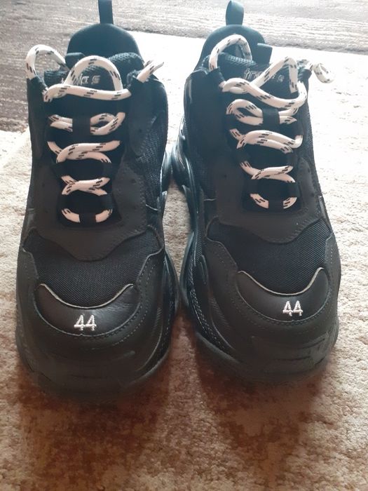 Balenciaga triple s