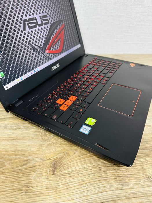 ASUS ROG Strix Core i7+GTX1070-8 ГБ Видеокарта Для Игр и Графики