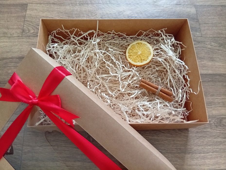 Продаётся упаковочный набор для подарка