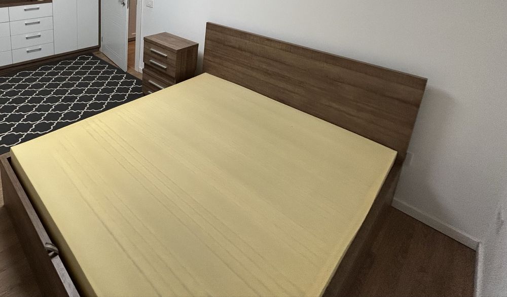 Pat 160*200 + 2 noptiere