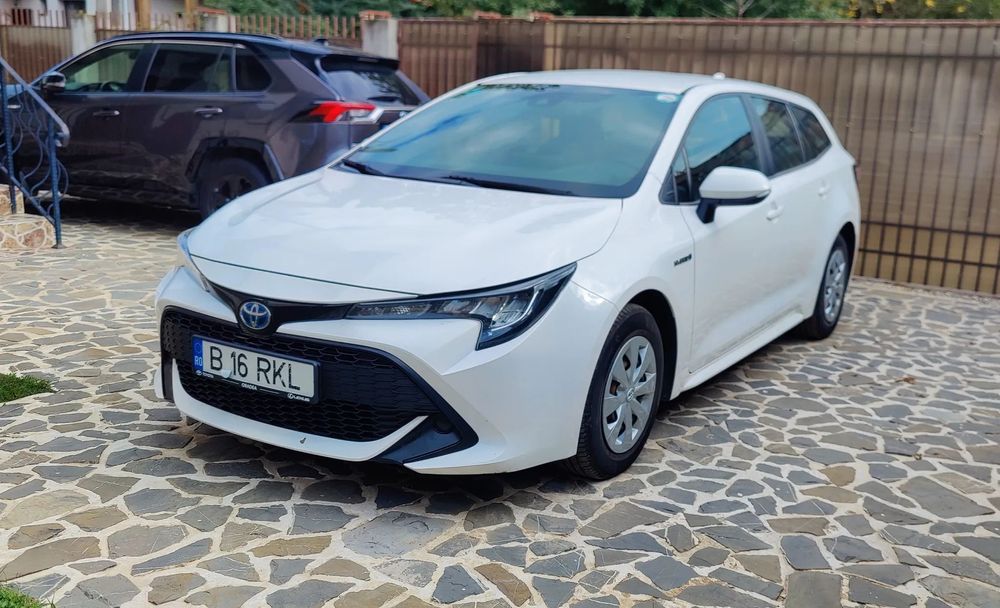 Toyota Corolla GARANTIE - 08.2030 / 200.000 km - Revizie 07.2025 la 122.000 km