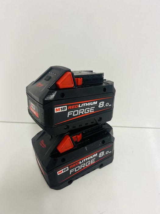 Milwaukee M18 FB8 Ah forge acumulatori