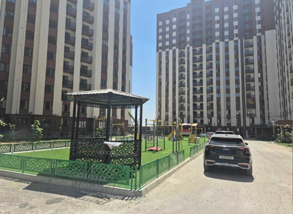 Продаётся срочно в ЖК Урикзар резидинт 75.3кв