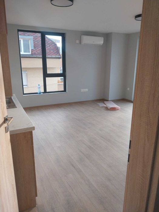 Продава се Тристаен апартамент в Благоевград, Еленово 1 - 98 кв.м за 2 €/кв.м - Снимка #11