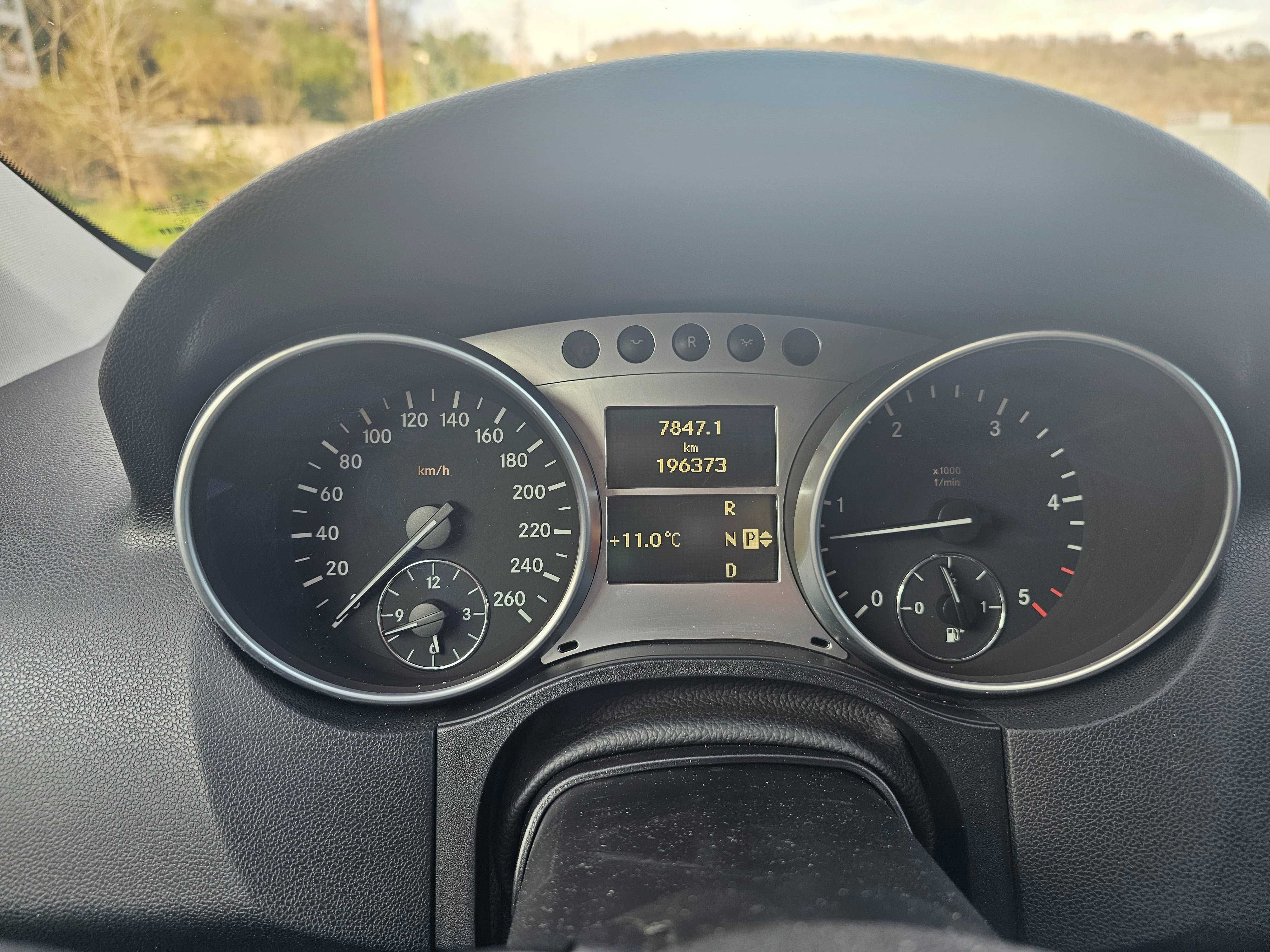Mercedes ML320 Facelift От първи собственик