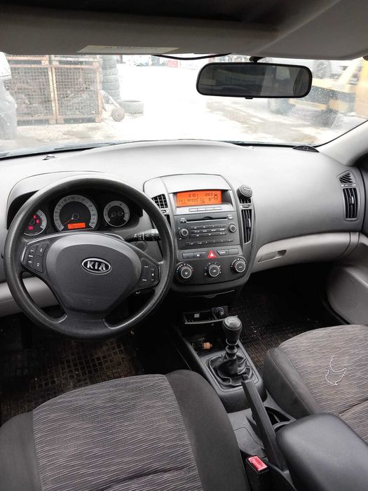 Kia ceed 1.4 /2009 Dezmembrez/Dezmembram