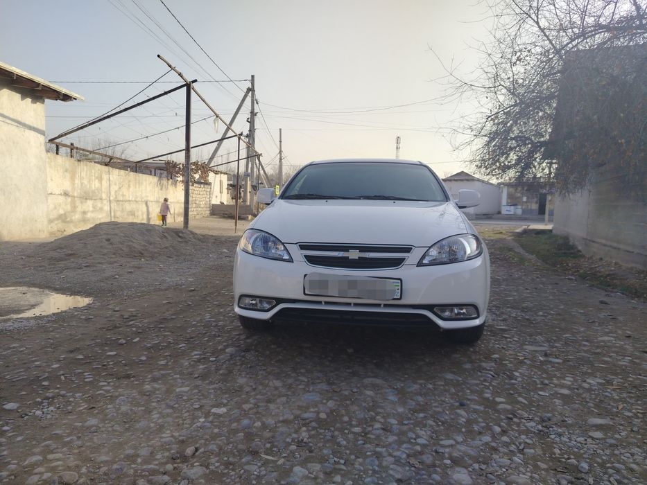 Lasetti 2023-yil salondan chiqqan