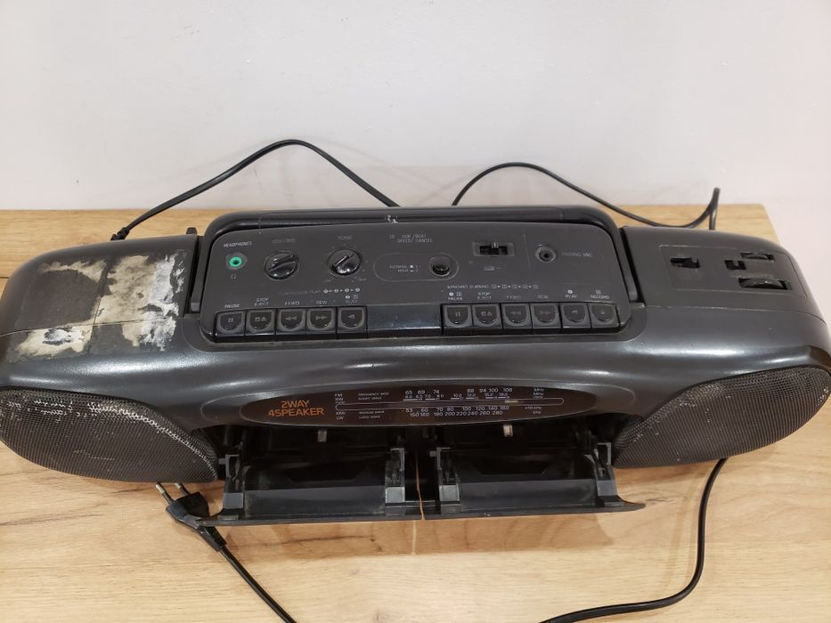 Радиомагнитофон. Япония