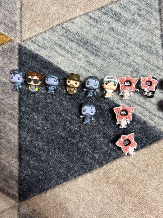 Киндер Джой очень странные дела