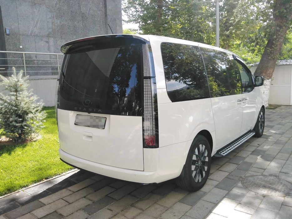 Vikup Hyundai Staria