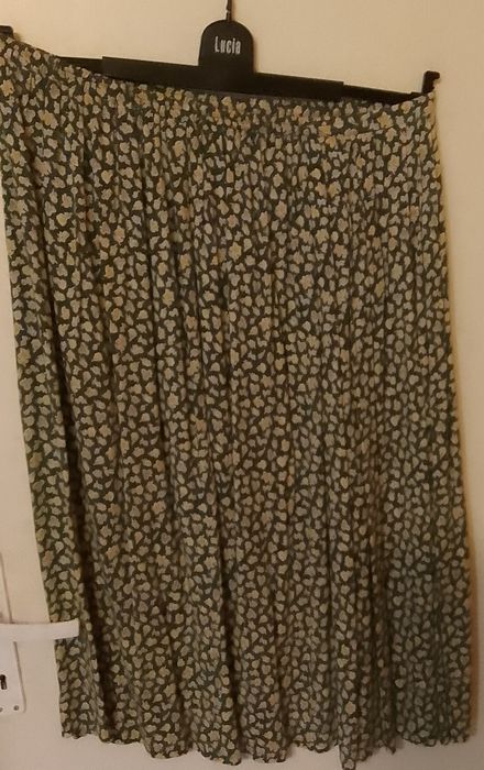 Fuste subtiri de vara