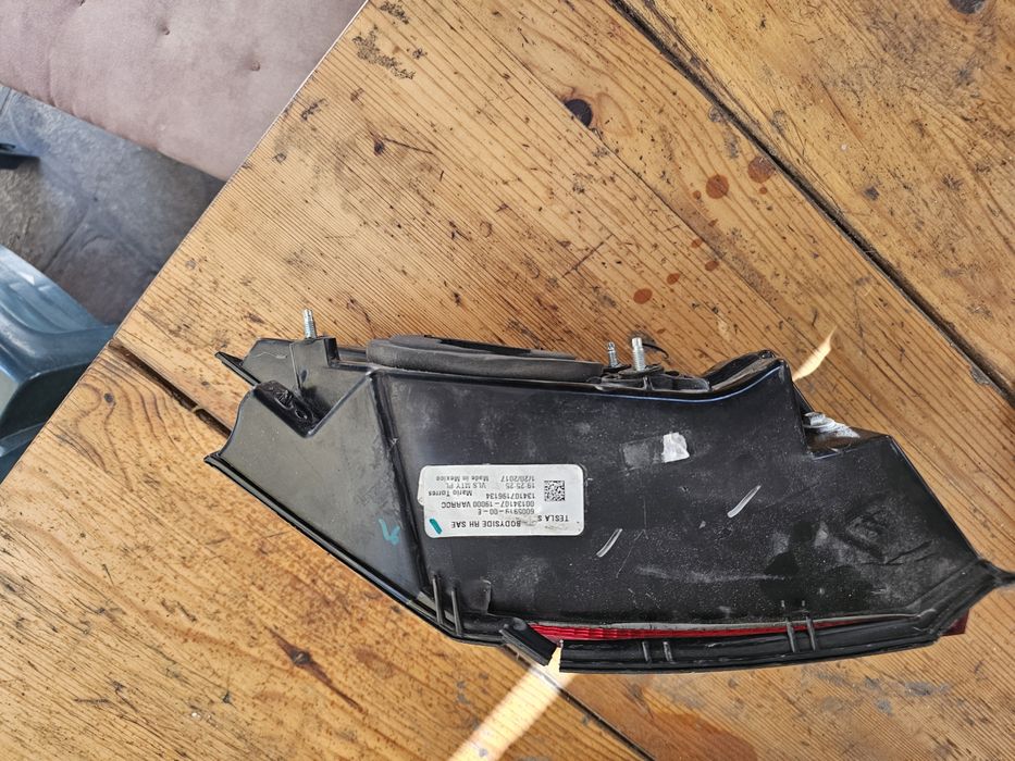 Стопове за Тесла модел s