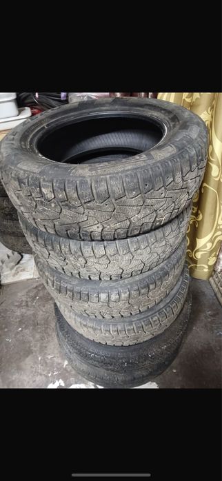 Продам резину б/у 4000 состояние хорошее