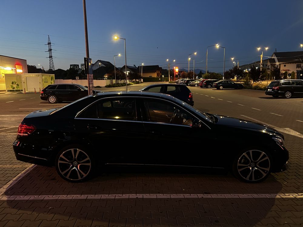 Mercedes E-Class 220