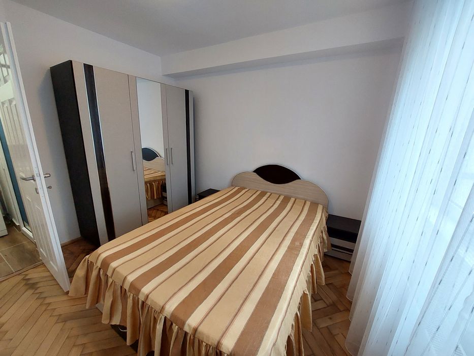 Inchiriez apartament in Centrul Civic