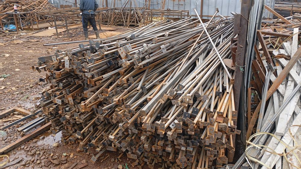 Труба 15*15 метр 200 тг