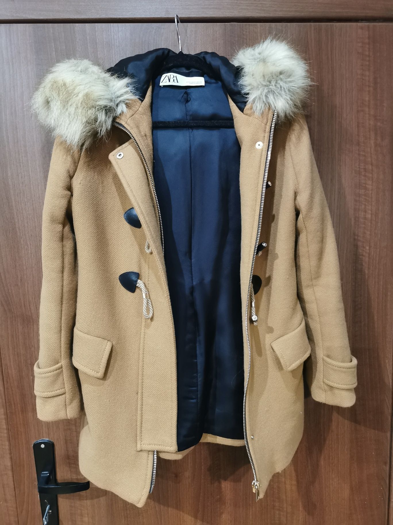 Вълнено палто  Zara