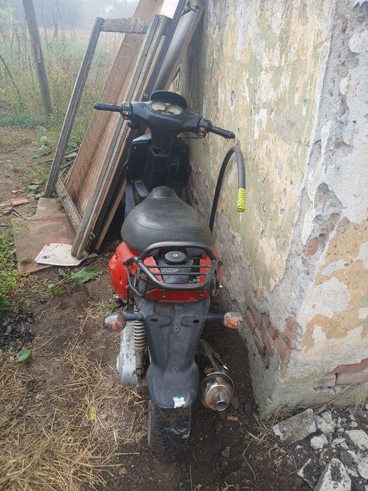 Scuter fără acte
