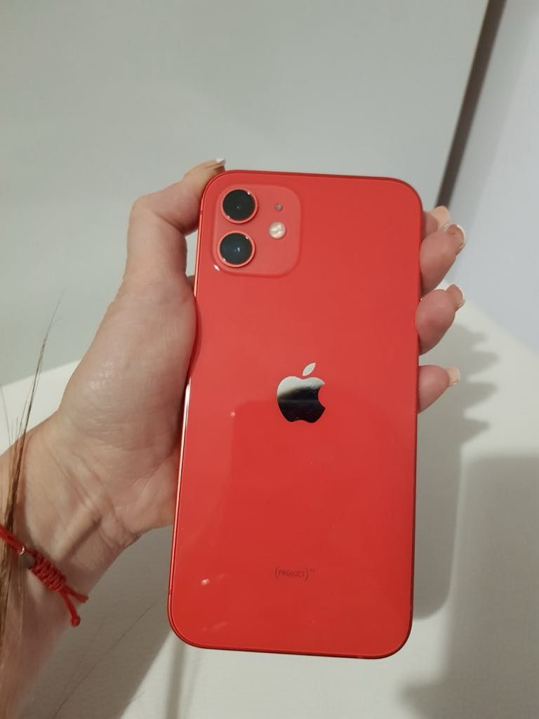 iPhone 12 Red перфектен