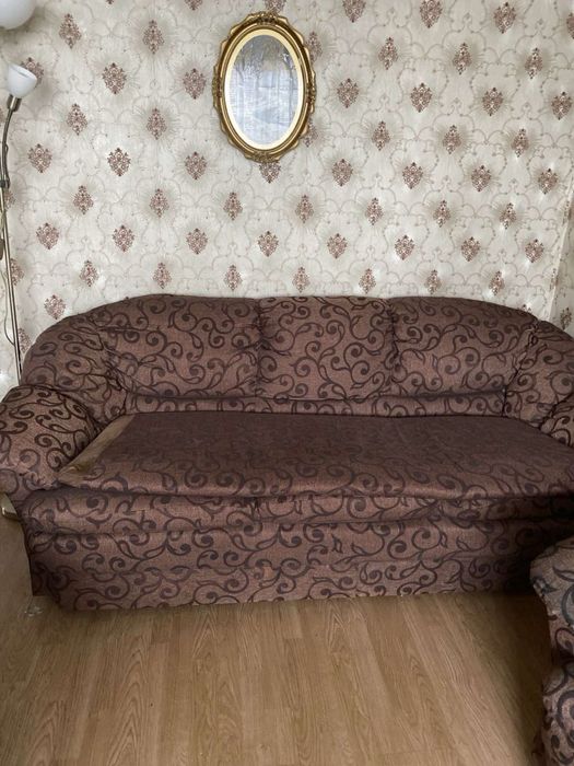 Диван + 2 фотцьойли