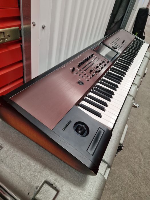 Korg Kronos 2 88 LS + Case, Pa5,Pa4
