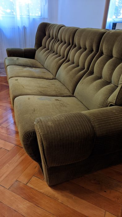 Canapea tip Chesterfield