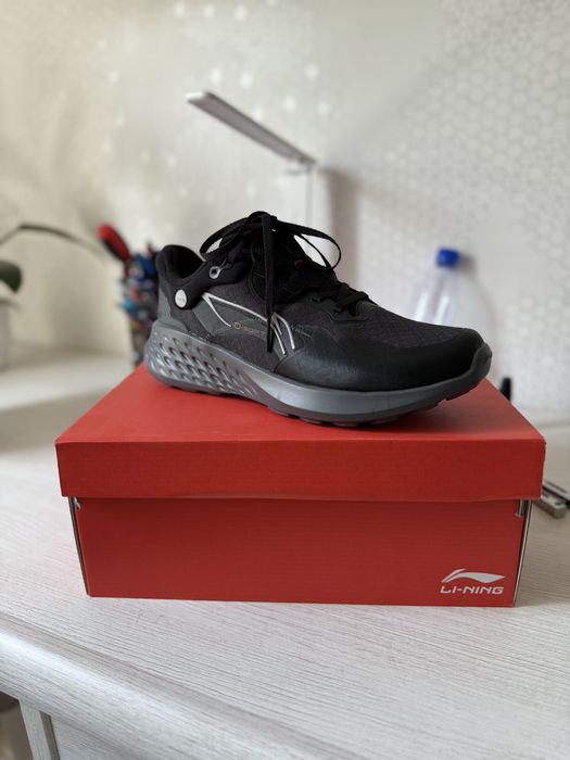 Li-ning кроссовки новые оригинал 43 размер, US 10