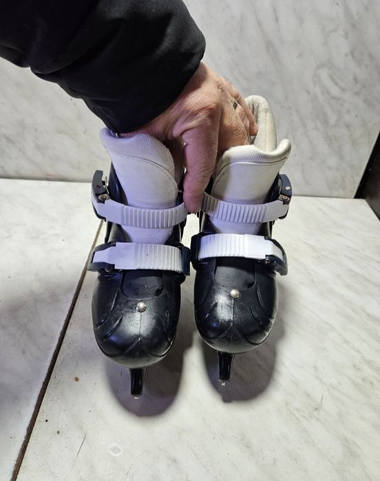 Patine 719 gheata reglabile marime 29-30-31-32 .