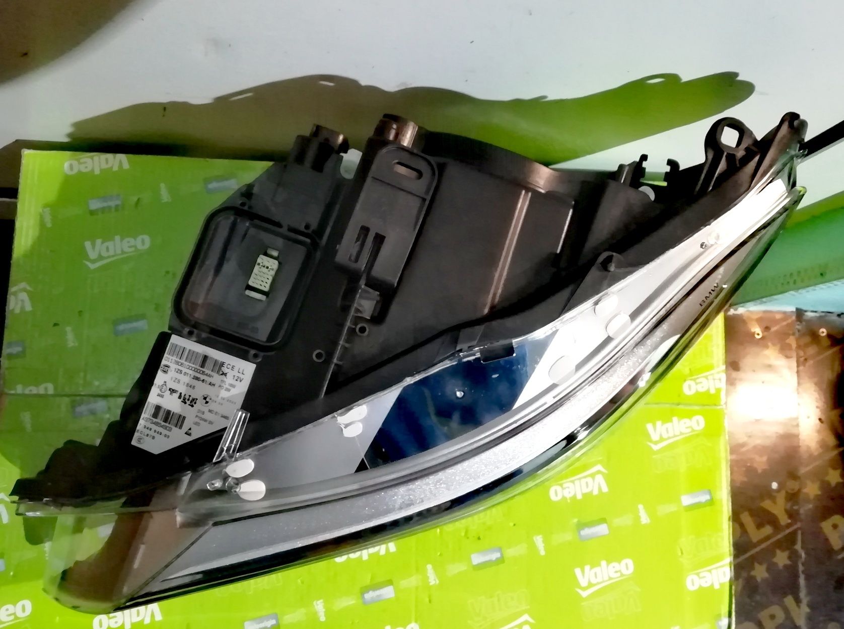 Фар Фарове за BMW Z4 E89 / БМВ З4 Е89 Dynamic-Xenon+LED LCI.