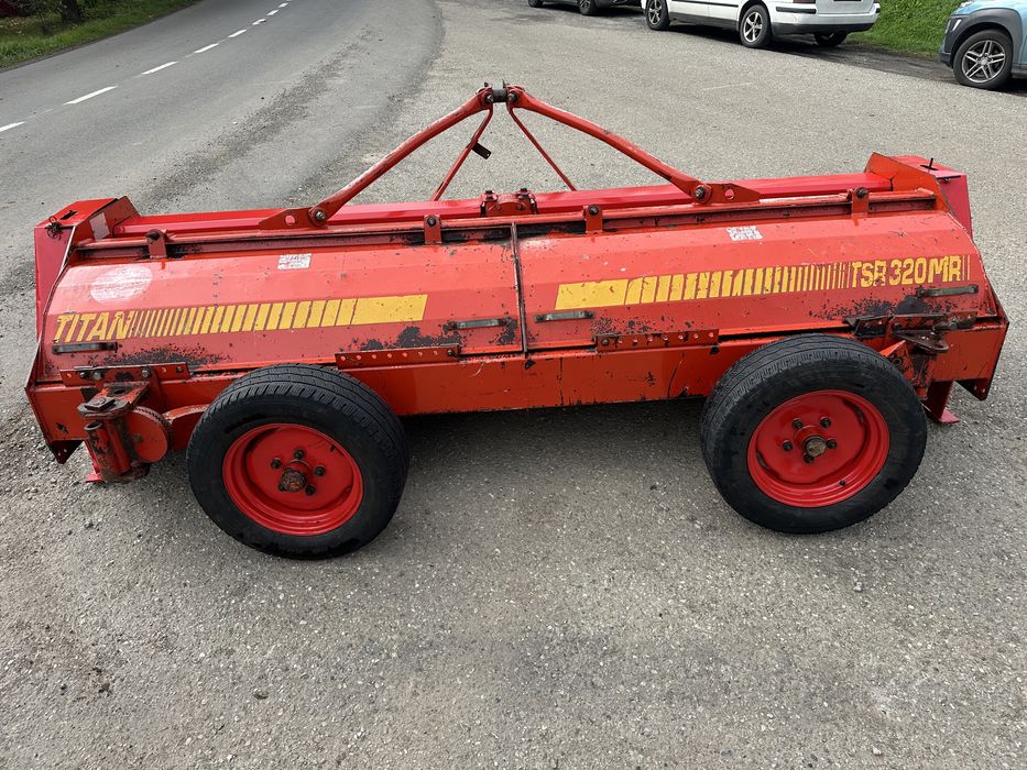 Tocator resturi vegetale Agram 3.20 m