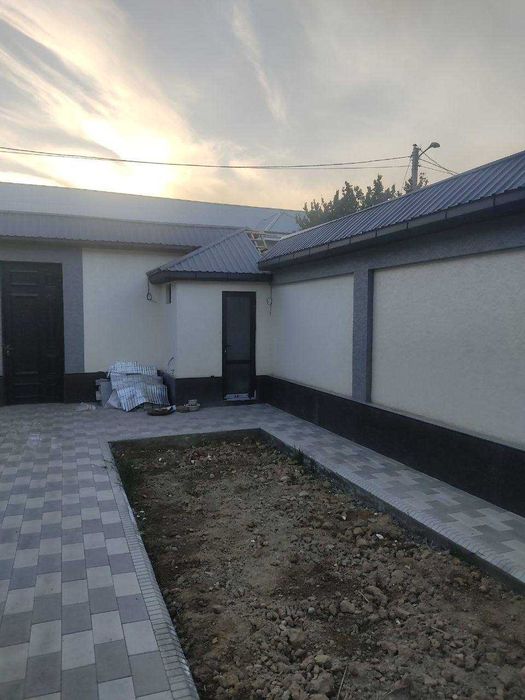 Олмос улица Дилнур 3 сотки 4 комнаты с ремонтом, ориентир круг Рохат