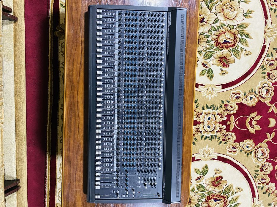 Mackie SR32.4-VLZ PRO