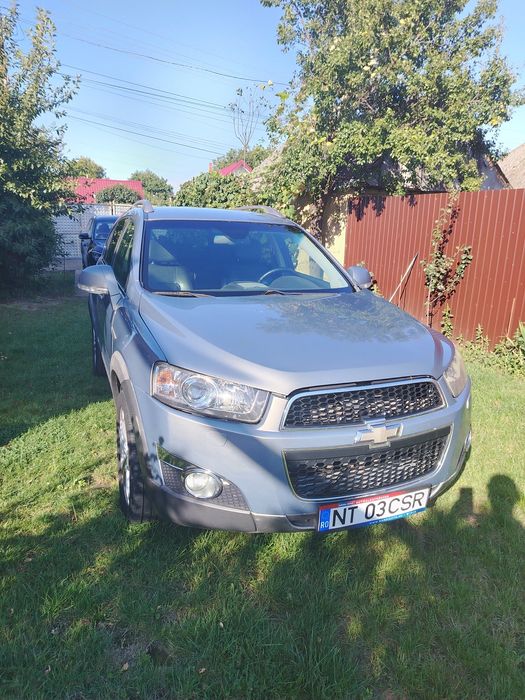 Vând, CHEVROLET CAPTIVA 2011,DISEL 2,2  Km 285000 functonal
