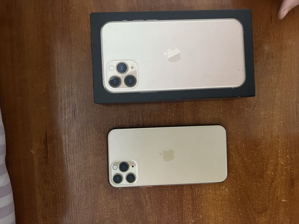iphone 11 pro max gold
